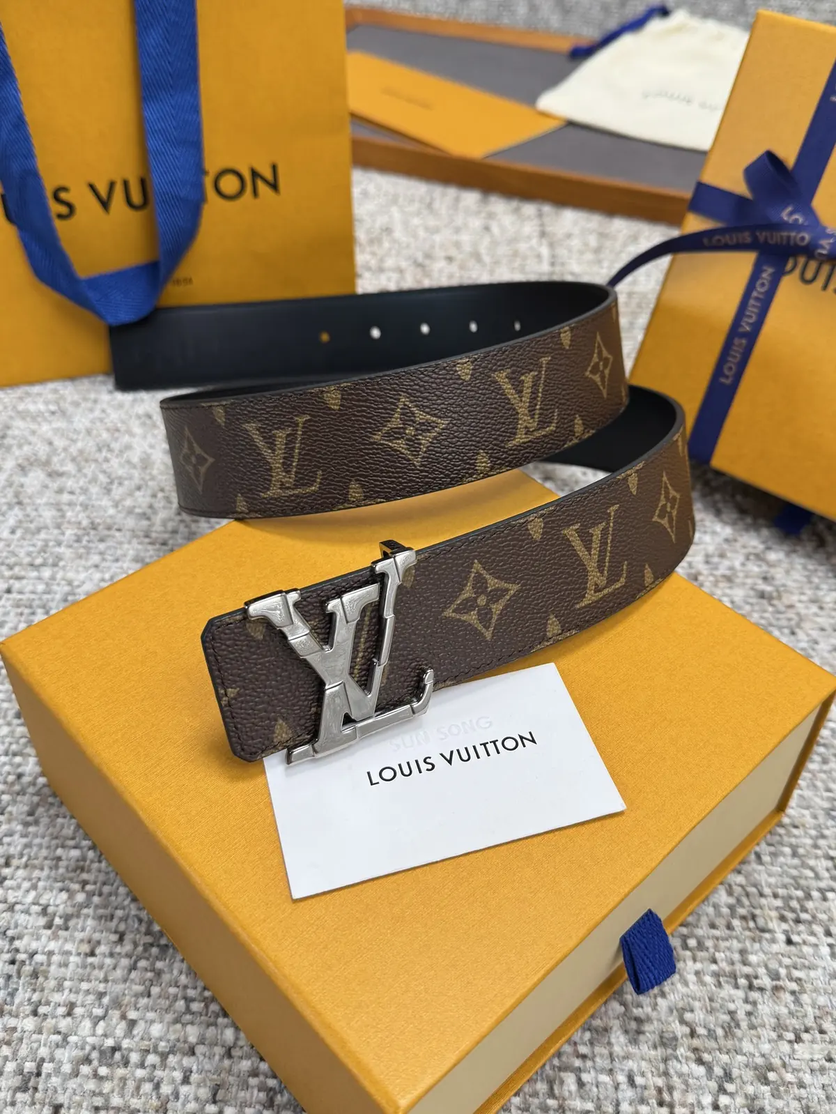 LV Style Leather Men's Belts Lookbook Reference image 1