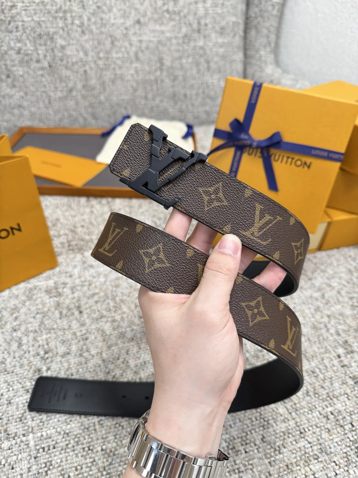 LV Style Leather Men's Belts Lookbook Reference image 2