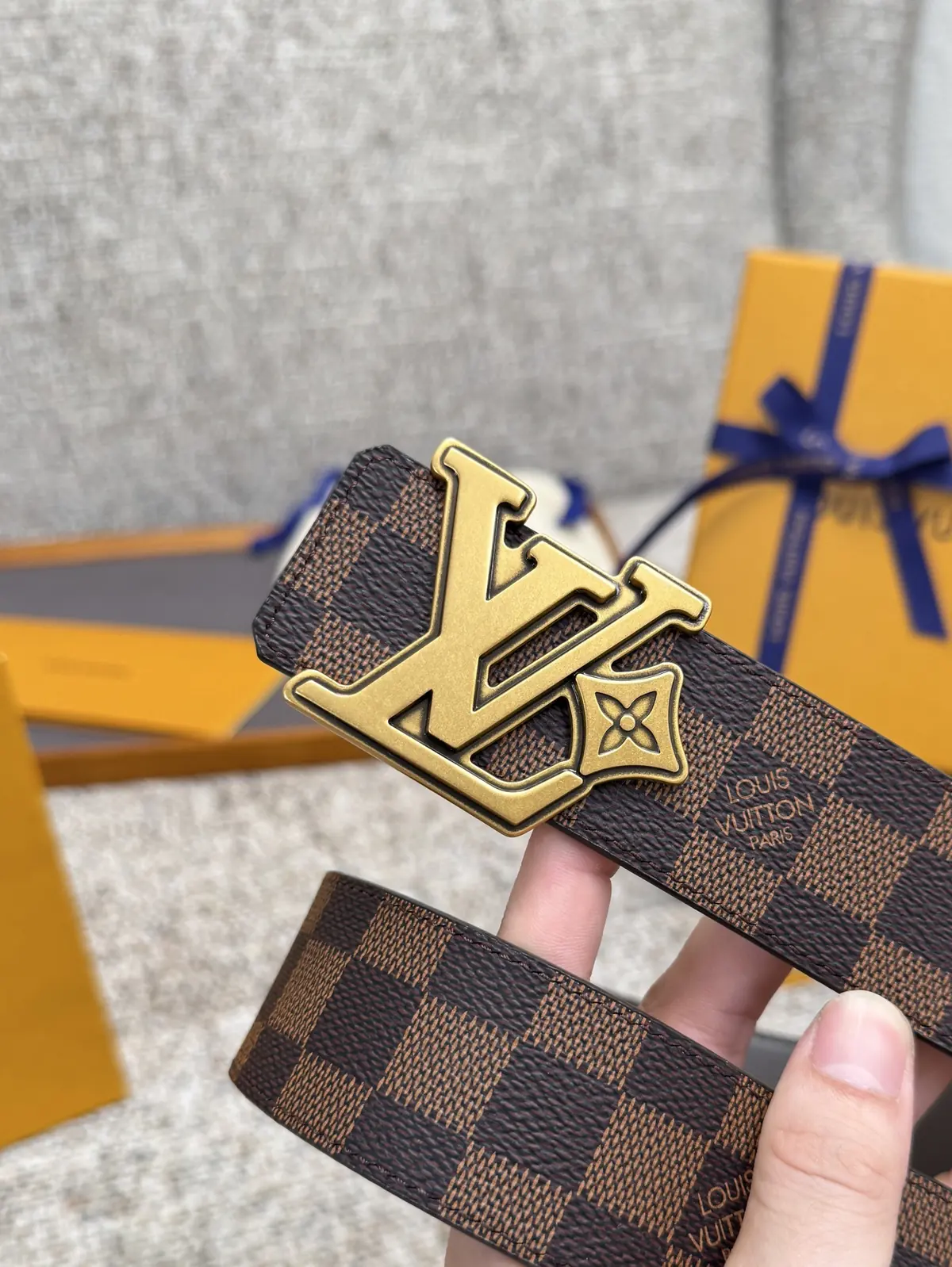 LV Style Leather Men's Belts Lookbook Reference image 3