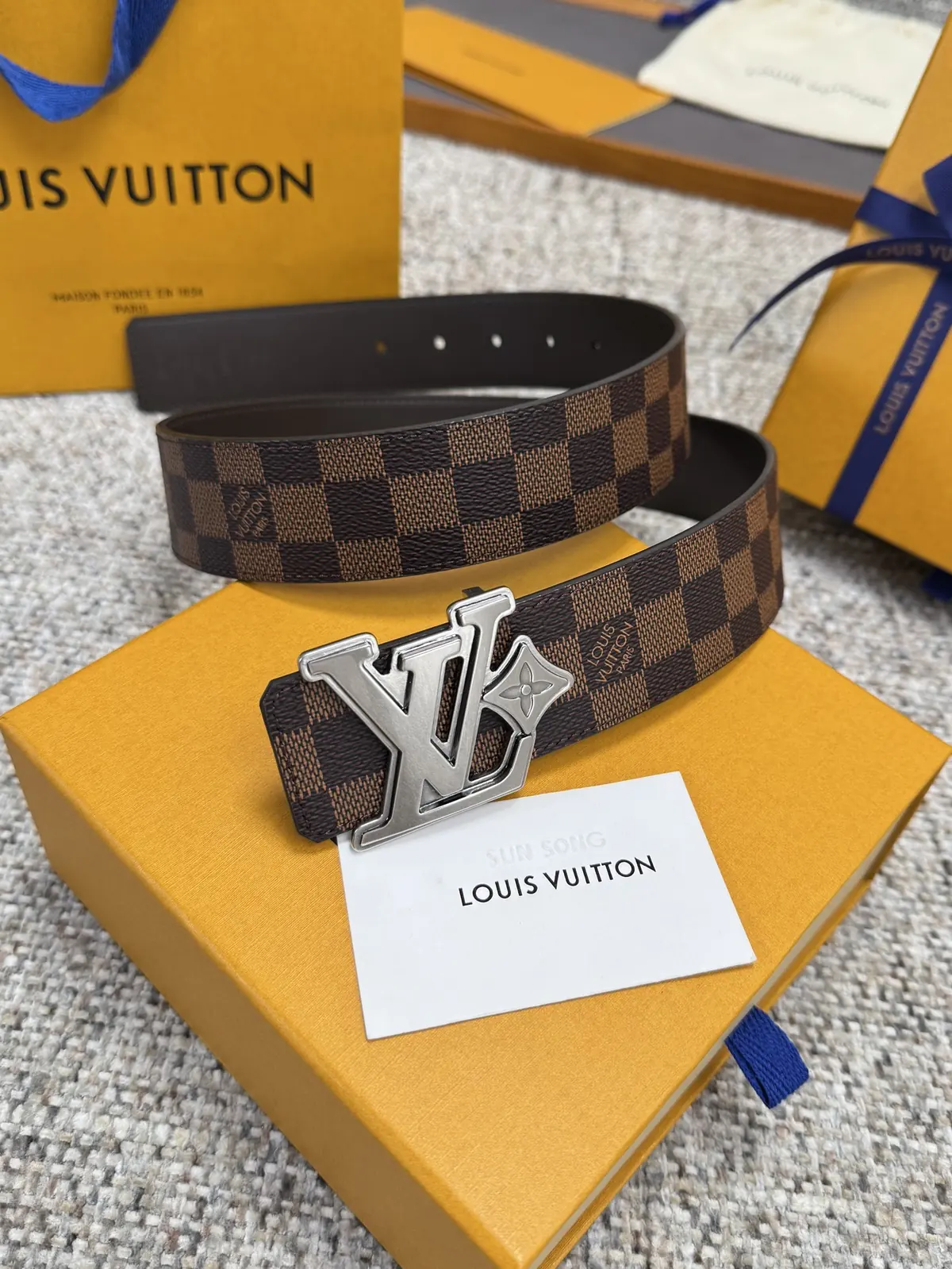 LV Style Leather Men's Belts Lookbook Reference image 1