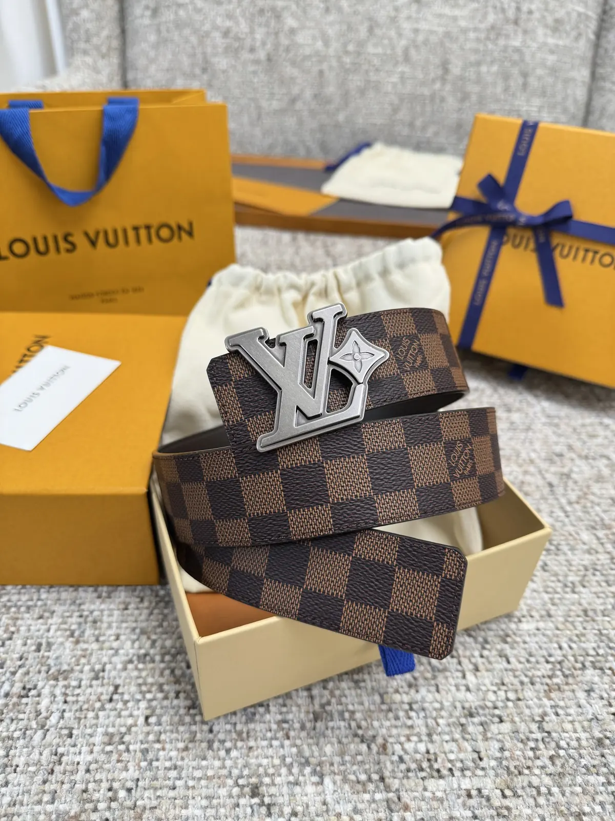 LV Style Leather Men's Belts Lookbook Reference image 5