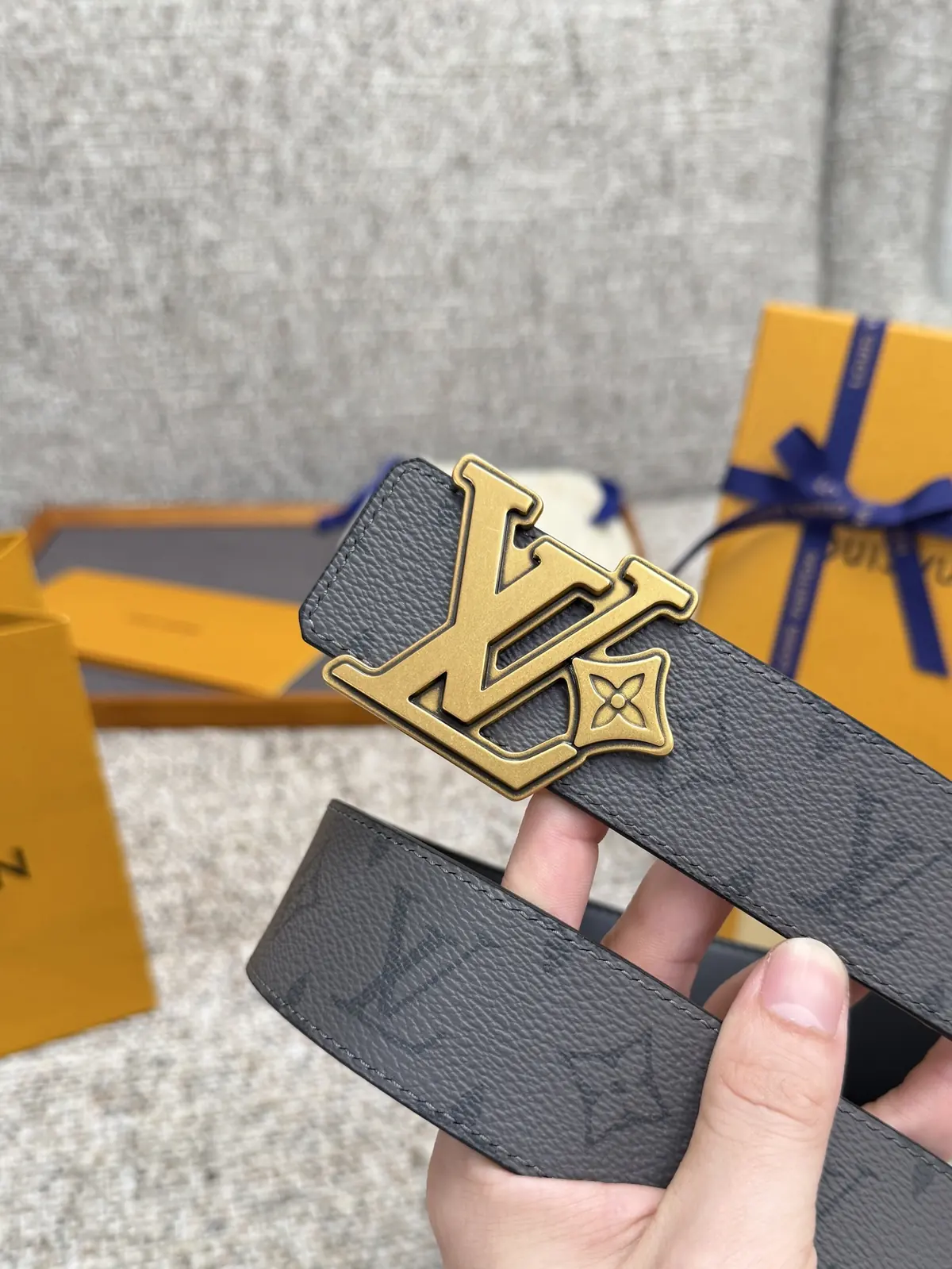 LV Style Leather Men's Belts Lookbook Reference image 3