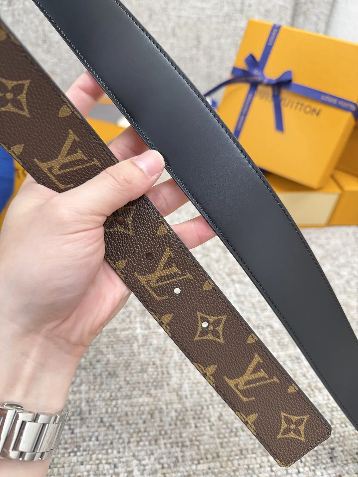 LV Style Leather Men's Belts Lookbook Reference image 4