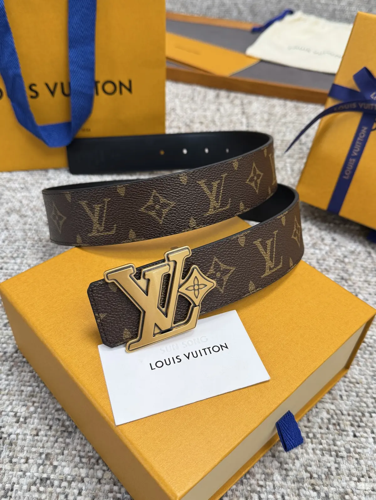 LV Style Leather Men's Belts Lookbook Reference image 1