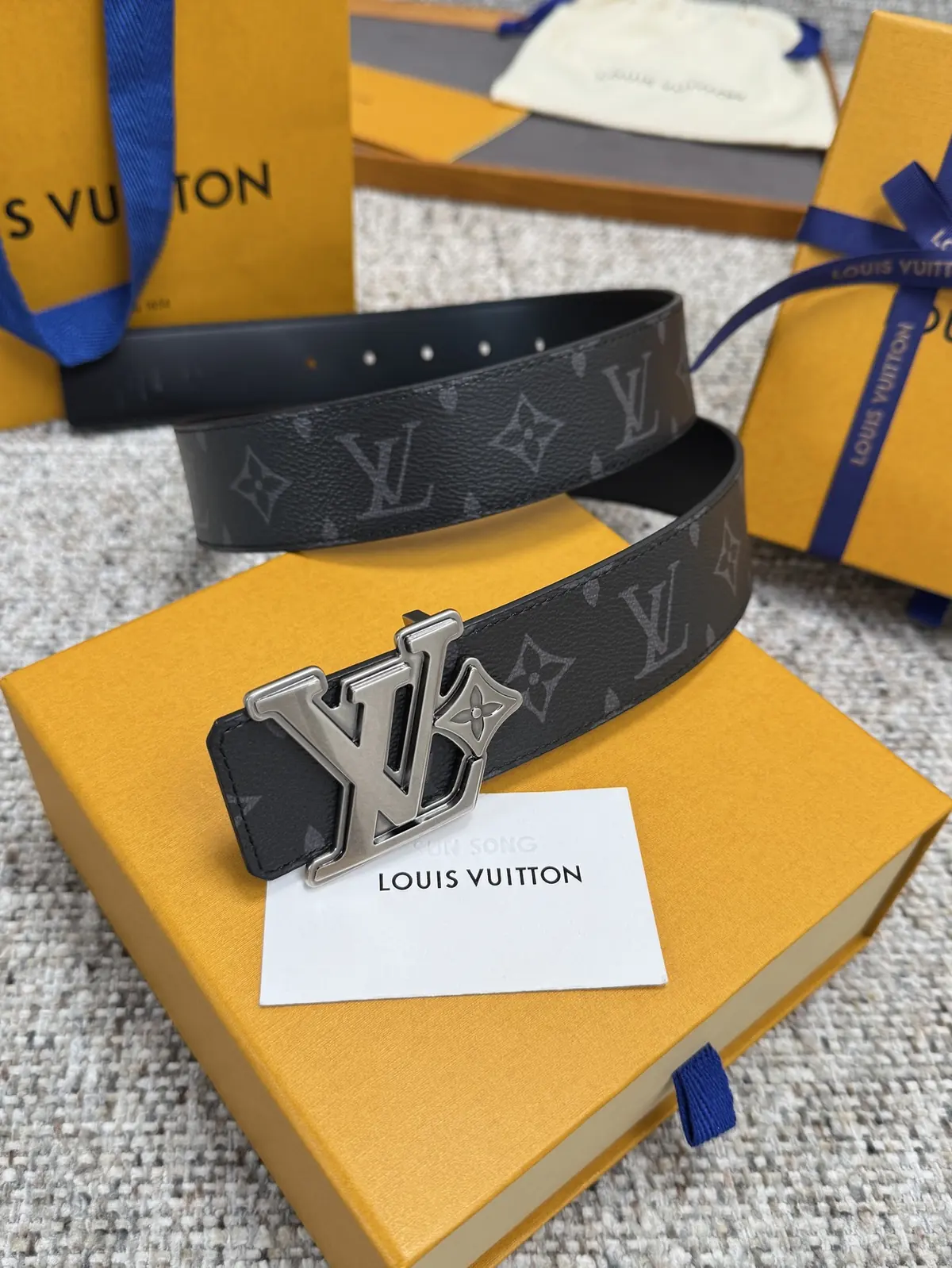 LV Style Leather Men's Belts Lookbook Reference image 1