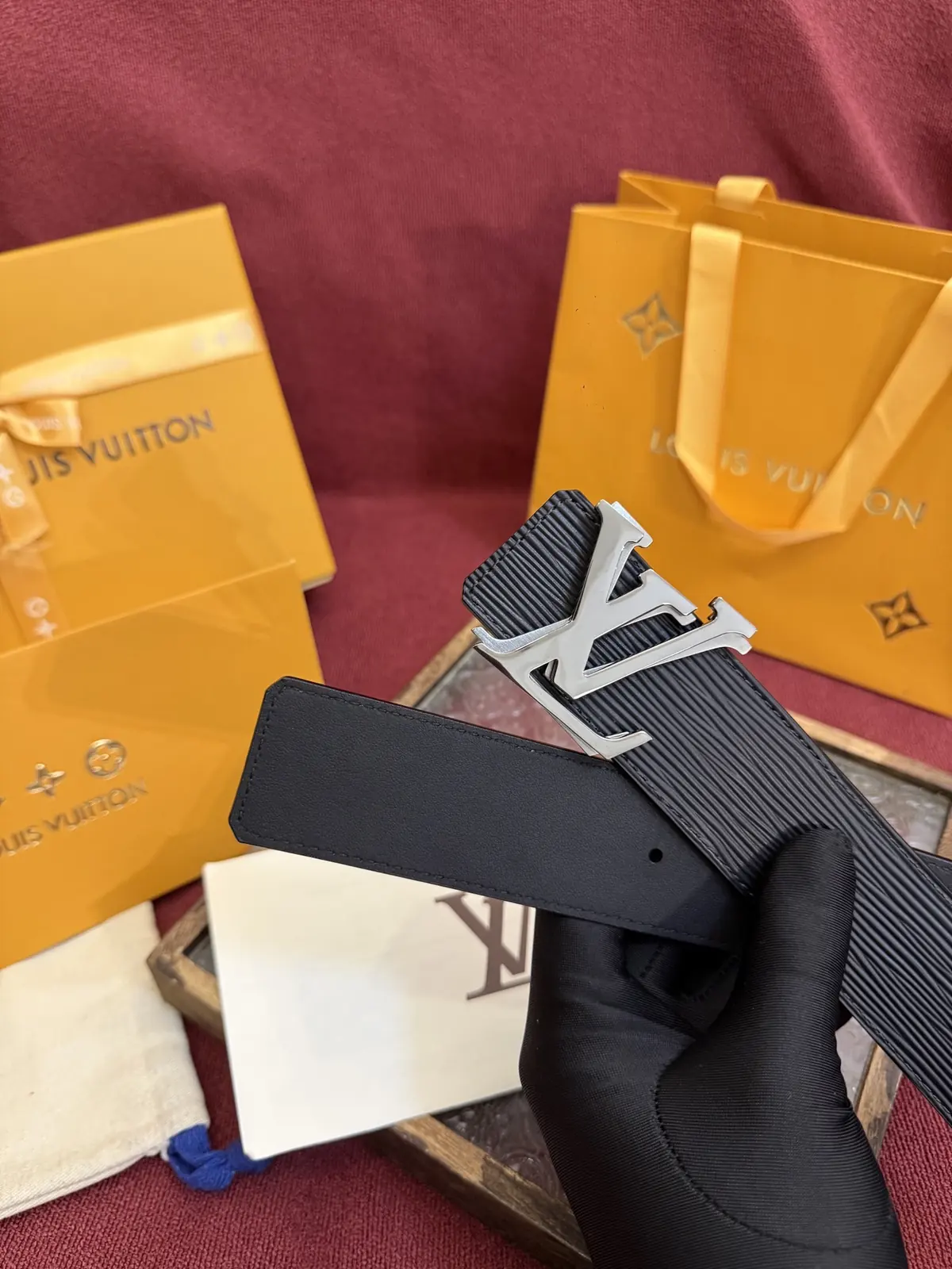 LV Style Leather Men's Belt Lookbook Reference image 3