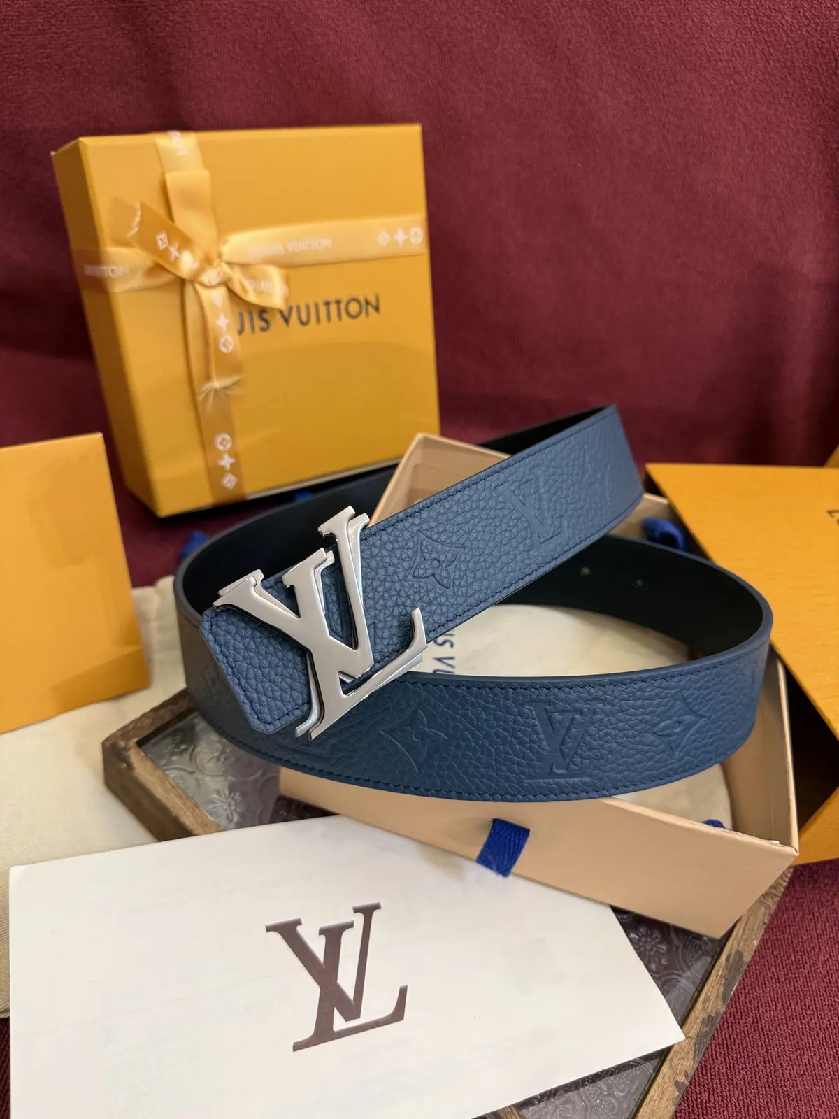 LV Style Leather Men's Belt Lookbook Reference image 5