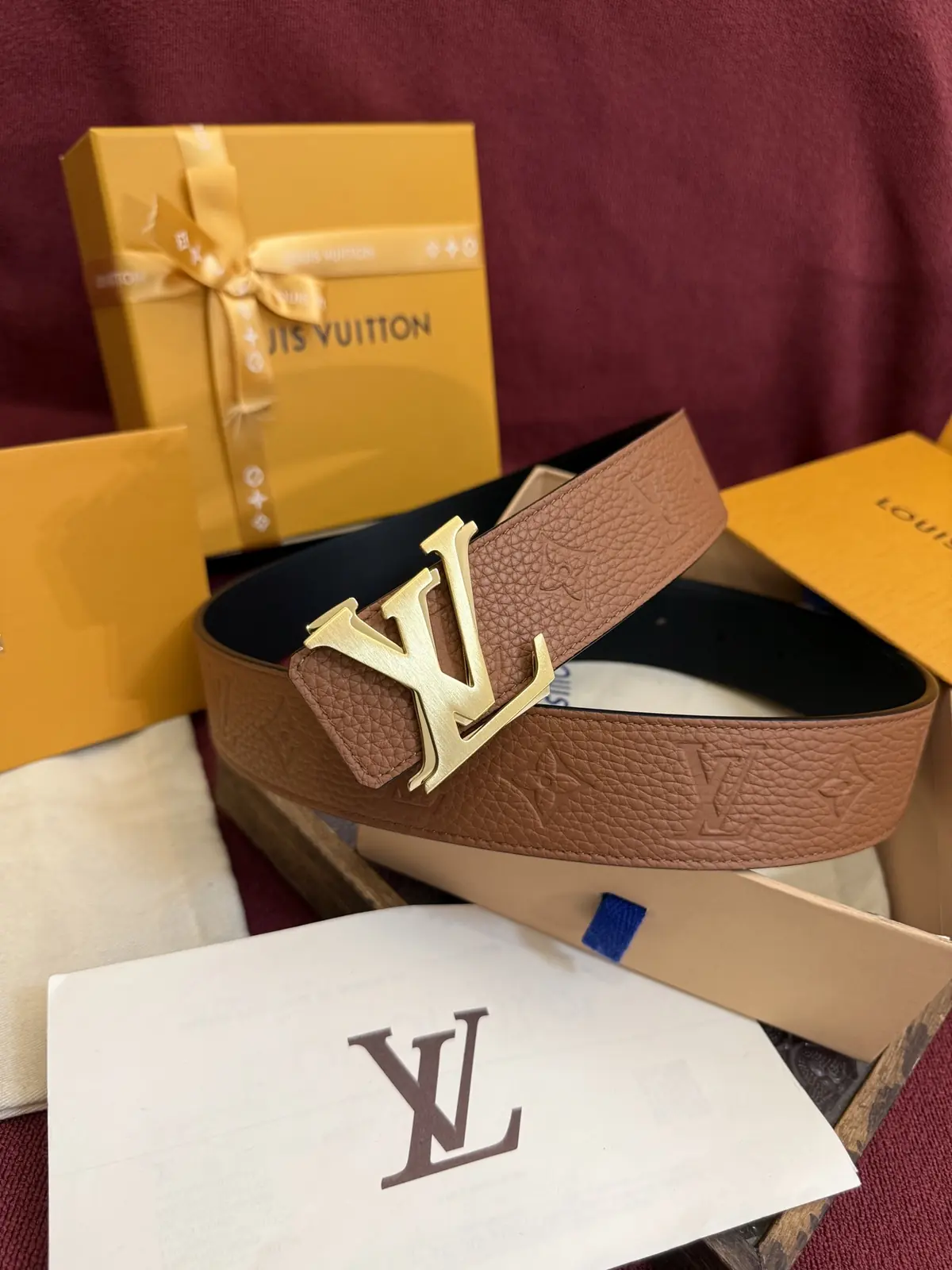 LV Style Leather Men's Belt Lookbook Reference image 5