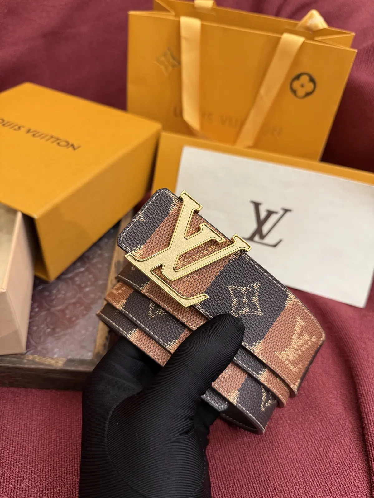 LV Style Leather Men's Belt Lookbook Reference image 6