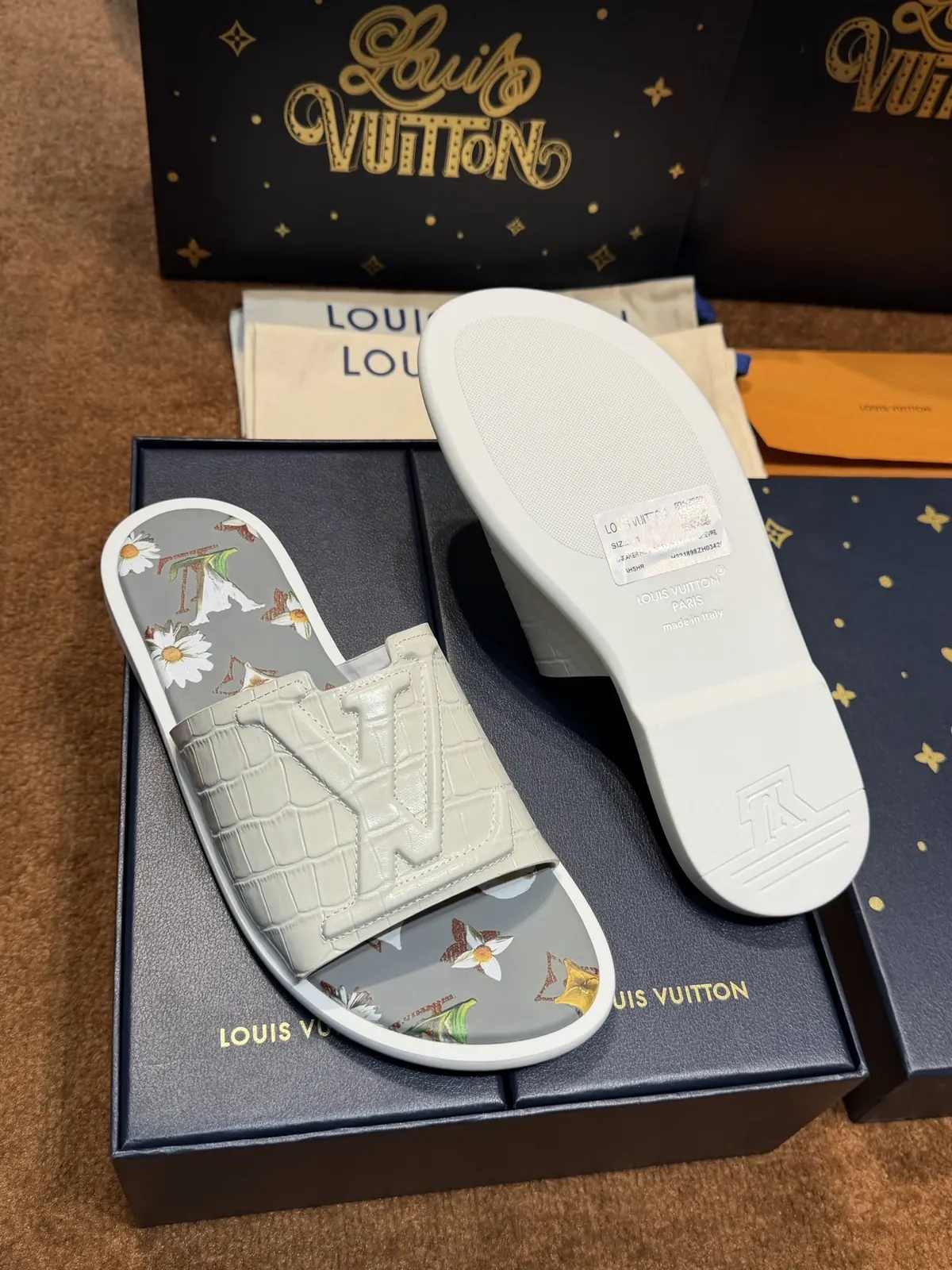 LV Style Leather Men's Shoes Lookbook Reference image 5