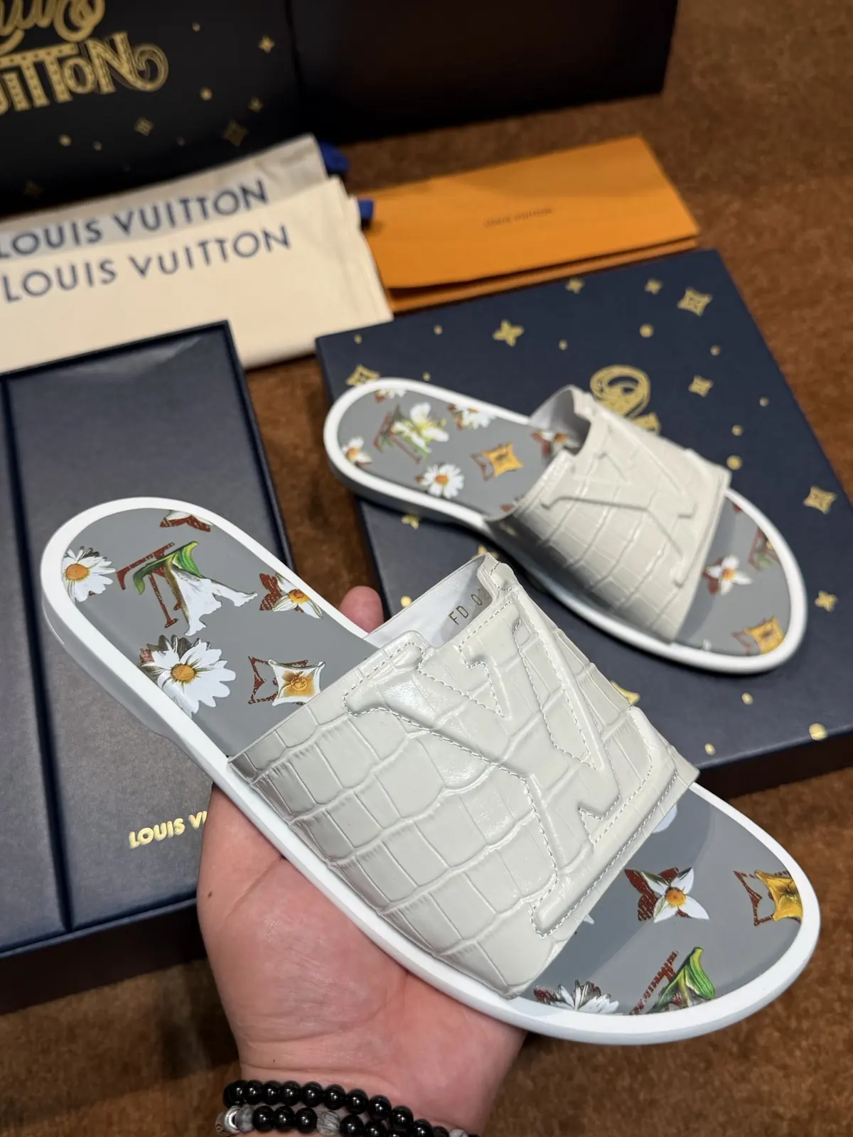 LV Style Leather Men's Shoes Lookbook Reference image 6