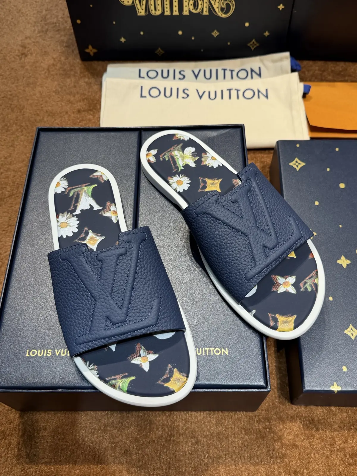 LV Style Leather Men's Shoes Lookbook Reference image 3