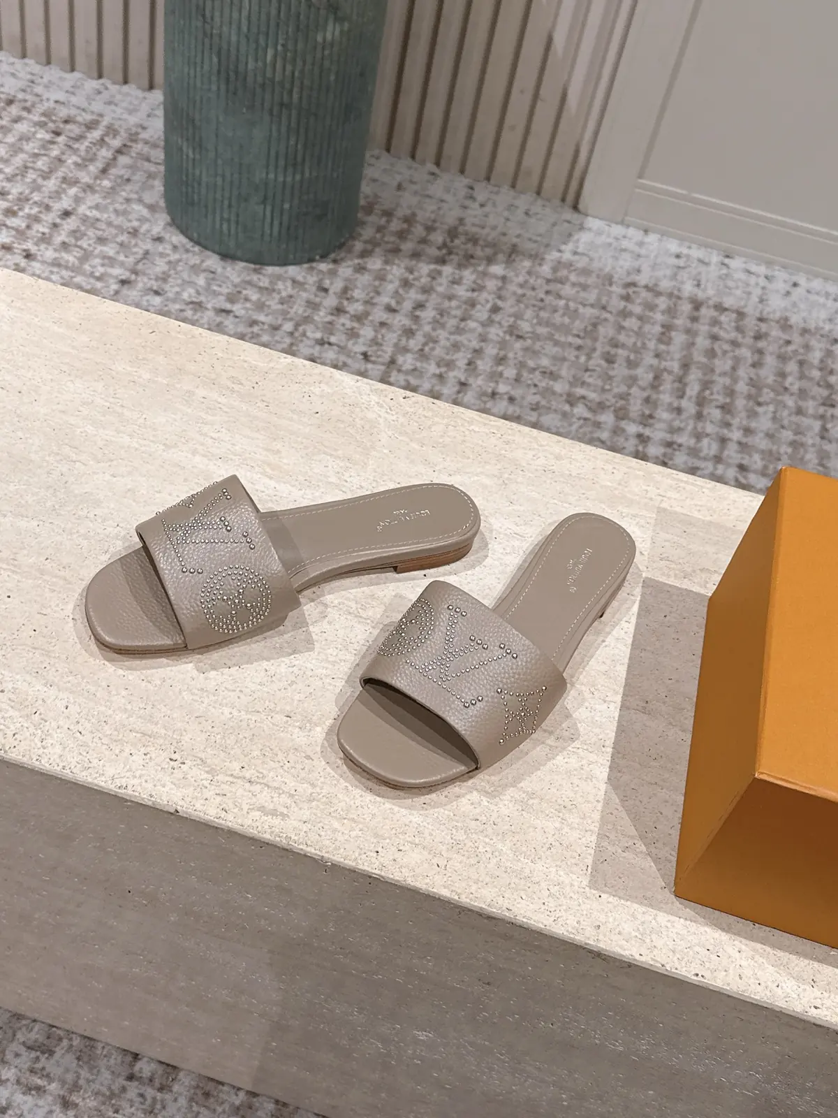 LV Style Leather Women's Shoes Lookbook Reference image 3