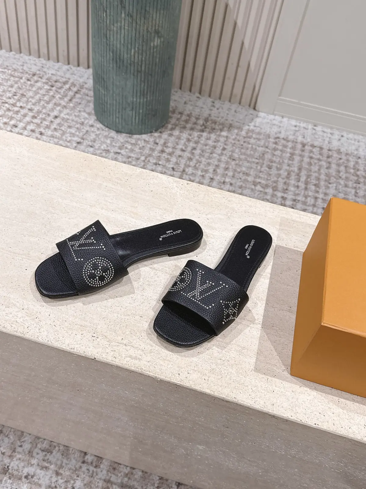 LV Style Leather Women's Shoes Lookbook Reference image 3