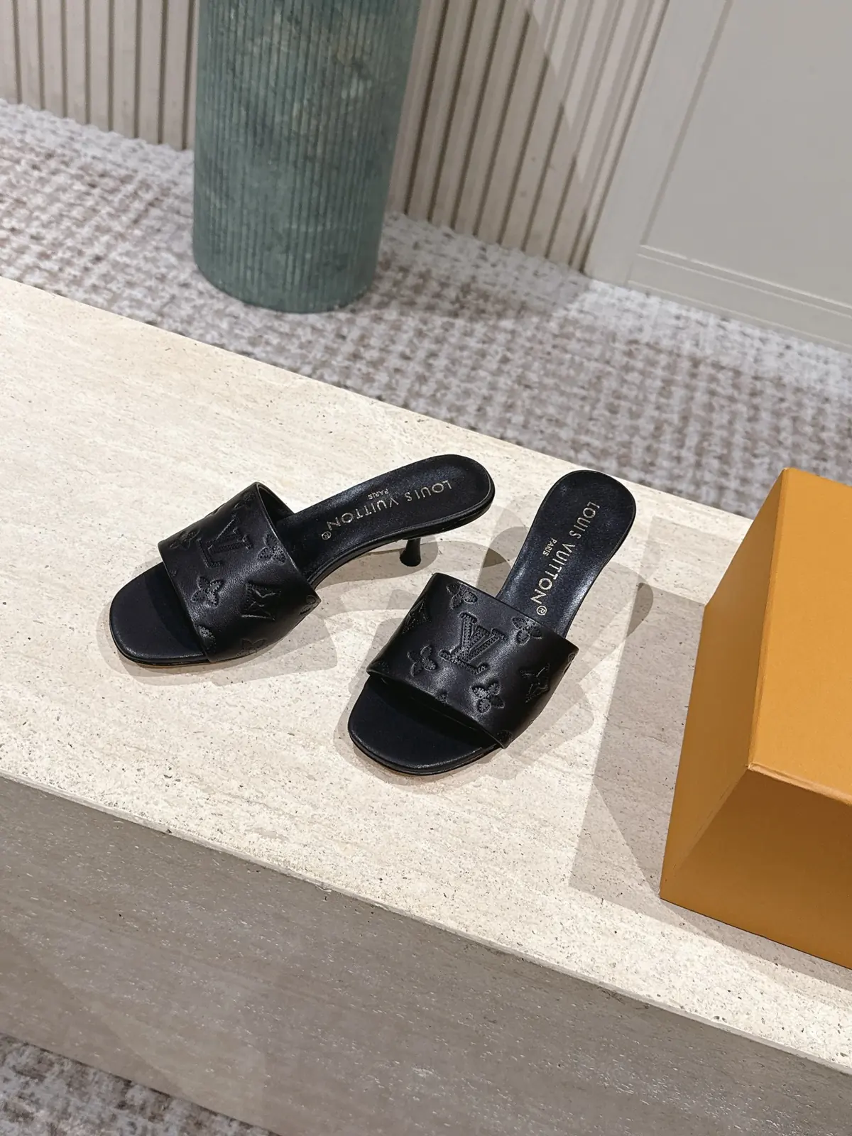 LV Style Leather Women's Shoes Lookbook Reference image 3