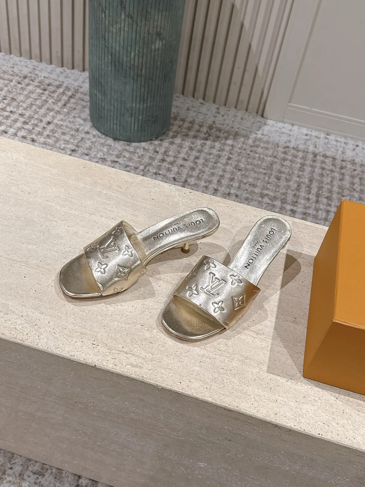LV Style Leather Women's Shoes Lookbook Reference image 3