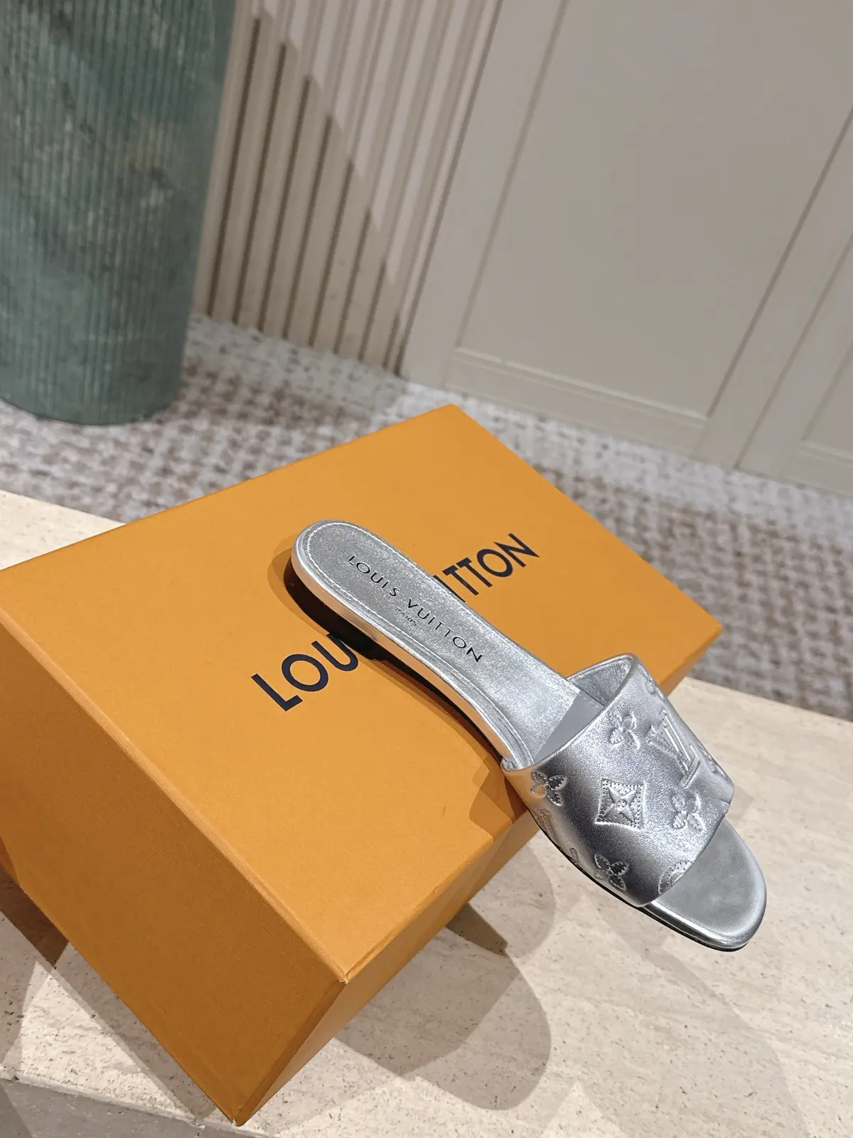 LV Style Leather Women's Shoes Lookbook Reference image 4