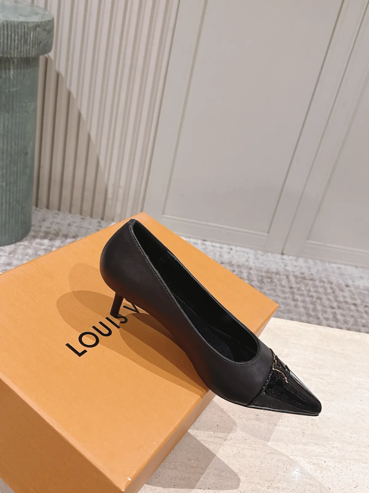 LV Style Leather Women's Shoes Lookbook Reference image 4