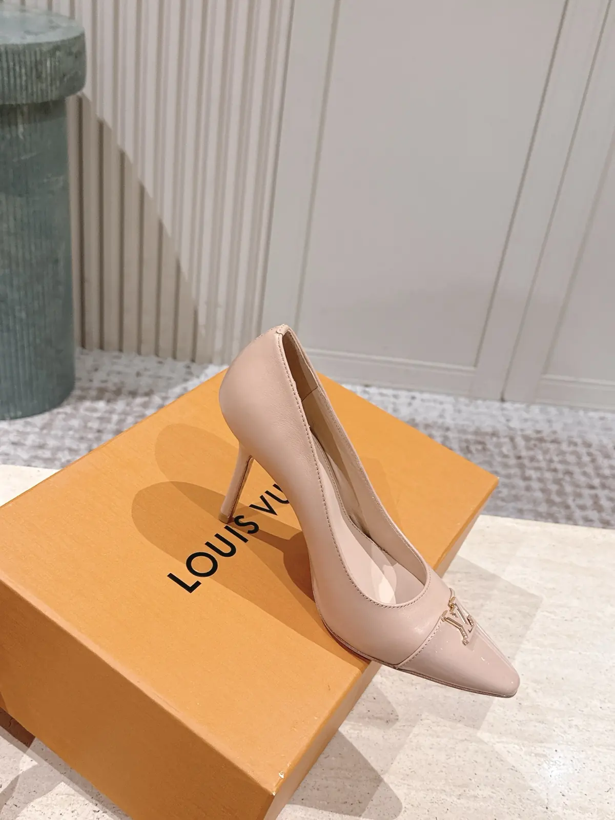 LV Style Leather Women's Shoes Lookbook Reference image 4