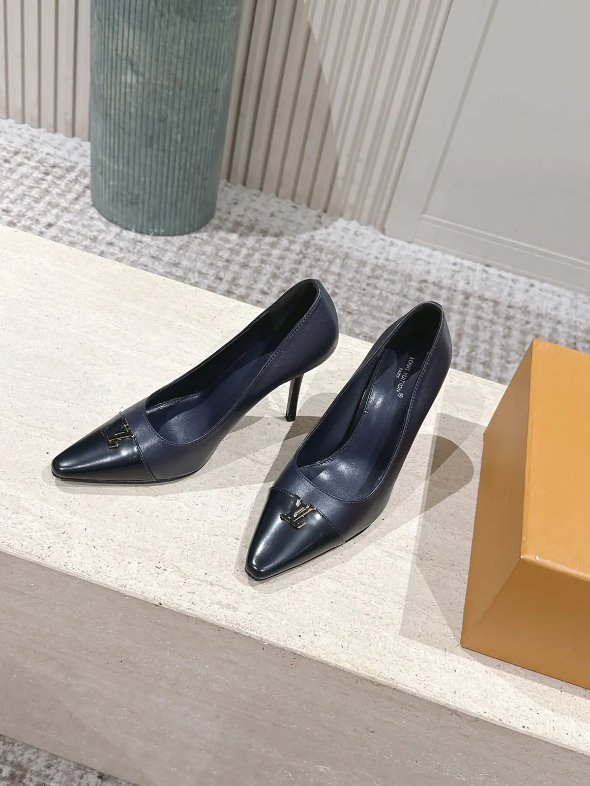 LV Style Leather Women's Shoes Lookbook Reference image 3