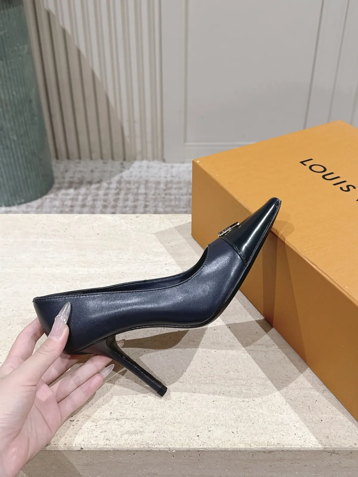 LV Style Leather Women's Shoes Lookbook Reference image 5
