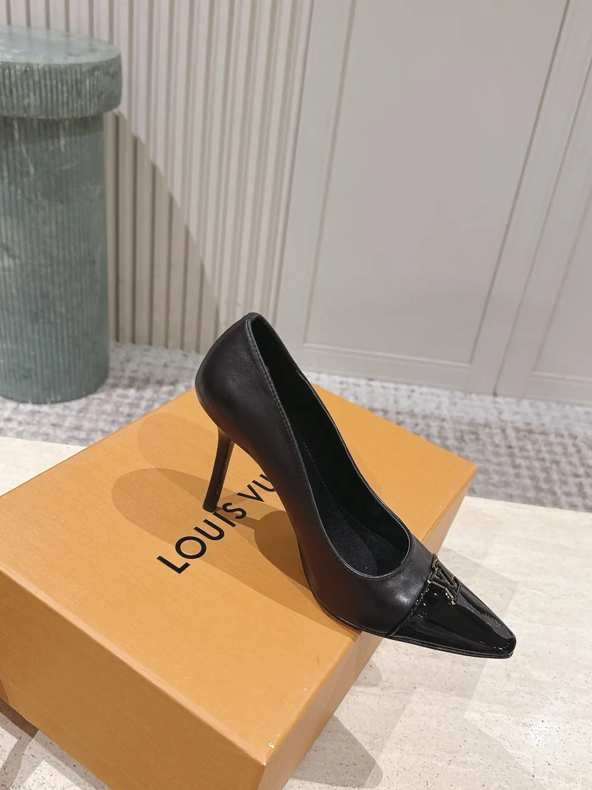 LV Style Leather Women's Shoes Lookbook Reference image 4