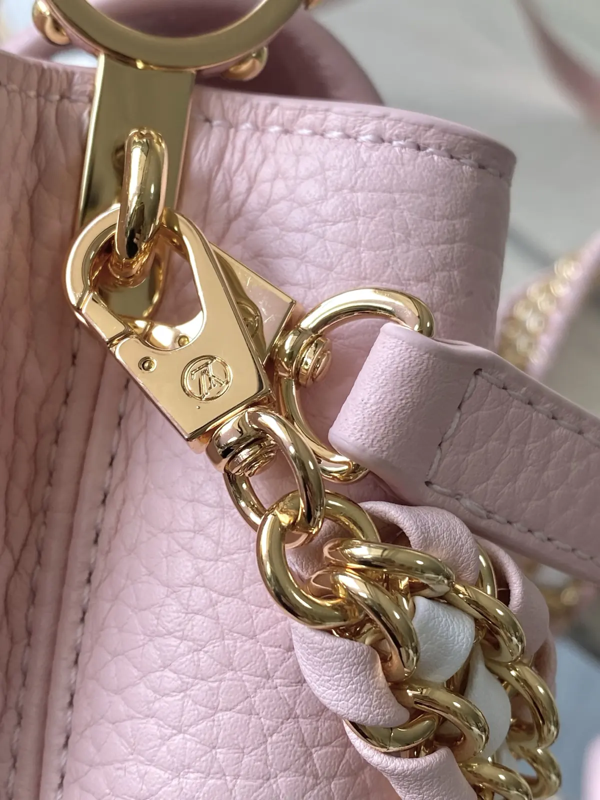 LV Style Pink Leather Top Handle Bag style reference detail image 6 from source 787667