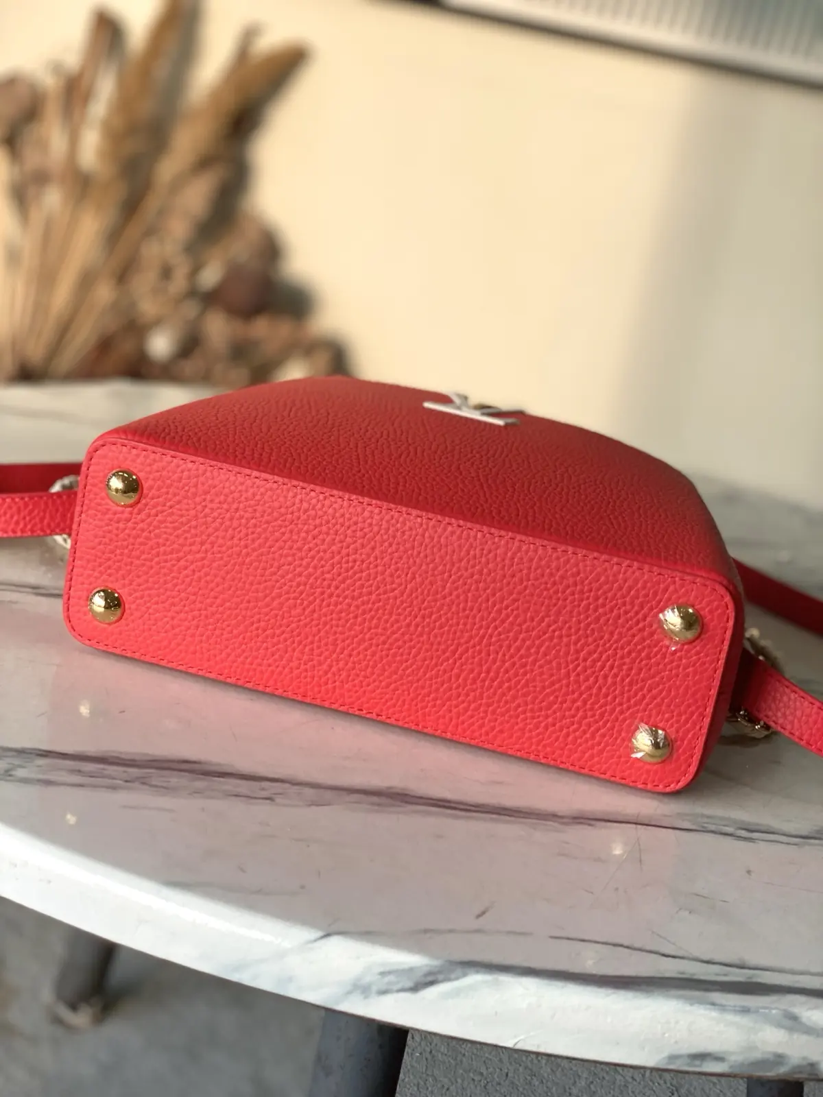 LV Style Red Leather Top Handle Bag style reference detail image 4 from source 787655