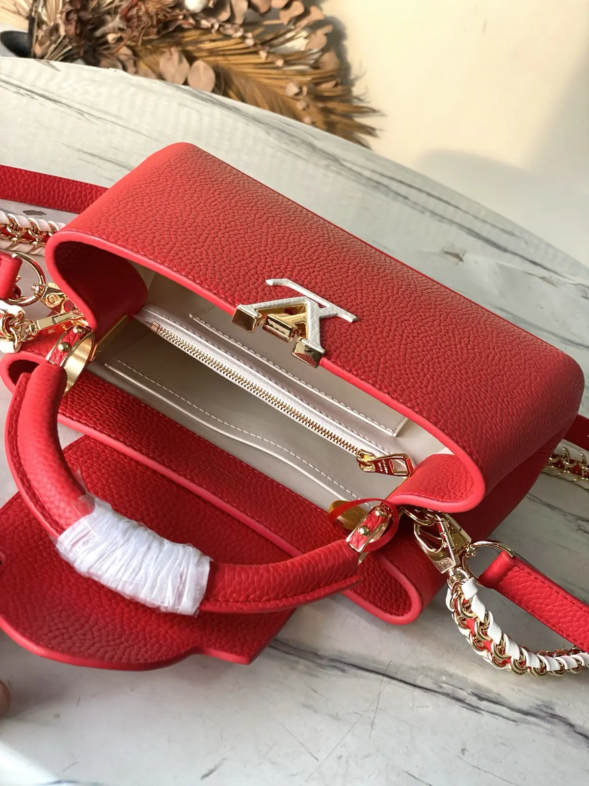 LV Style Red Leather Top Handle Bag style reference detail image 8 from source 787655