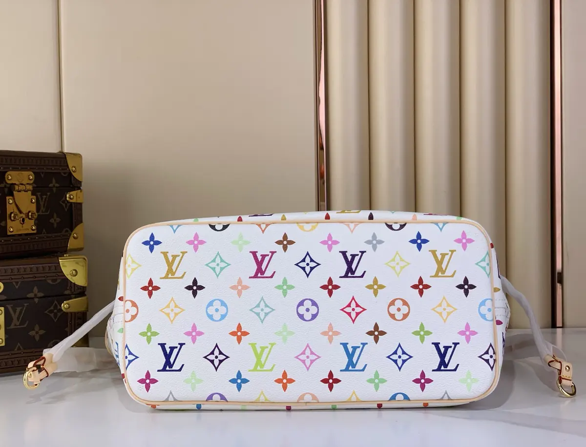 LV Style White Canvas Top Handle Bag Lookbook Reference image 4
