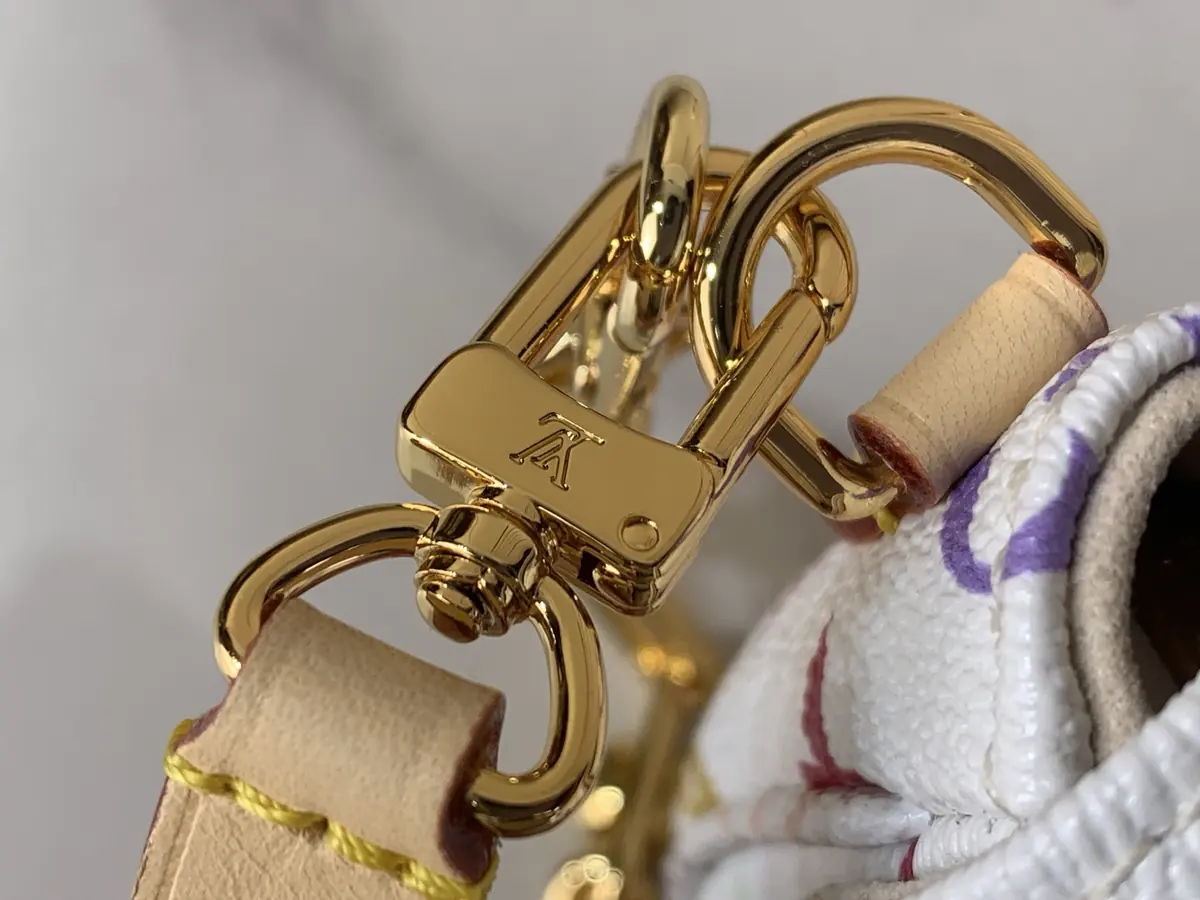 LV Style White Canvas Top Handle Bag Lookbook Reference image 5