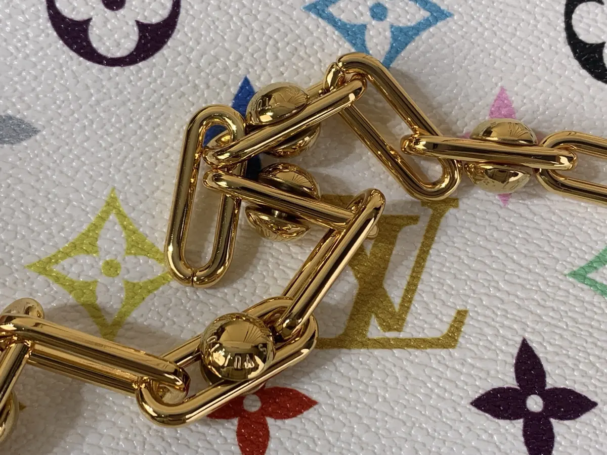 LV Style White Canvas Top Handle Bag Lookbook Reference image 6