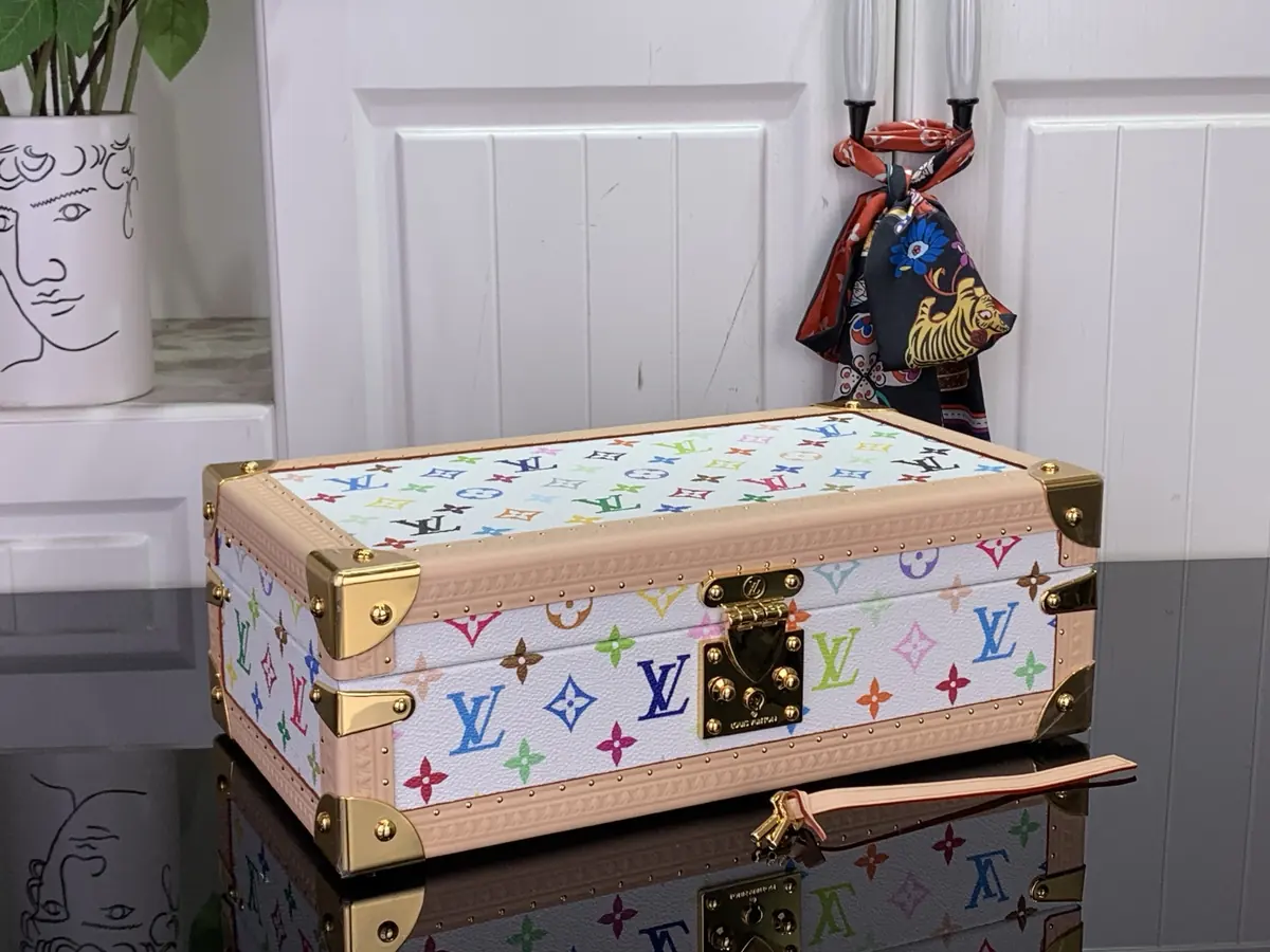 LV Style White Leather Bag Lookbook Reference image 1