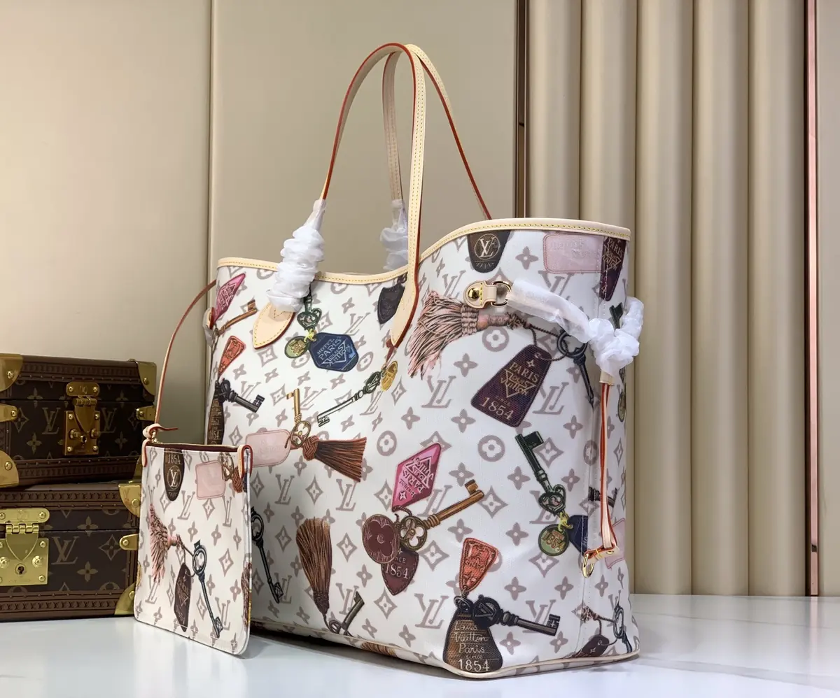 LV Style White Leather Bag Lookbook Reference image 2
