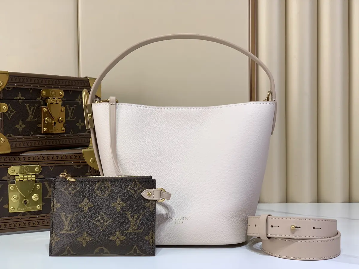LV Style White Leather Crossbody Bag Lookbook Reference image 1