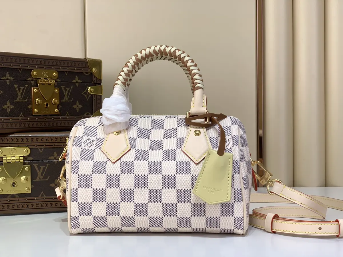LV Style White Leather Shoulder Bag Lookbook Reference image 1