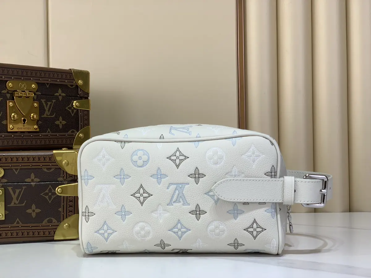 LV Style White Leather Toiletry Bag Lookbook Reference image 3
