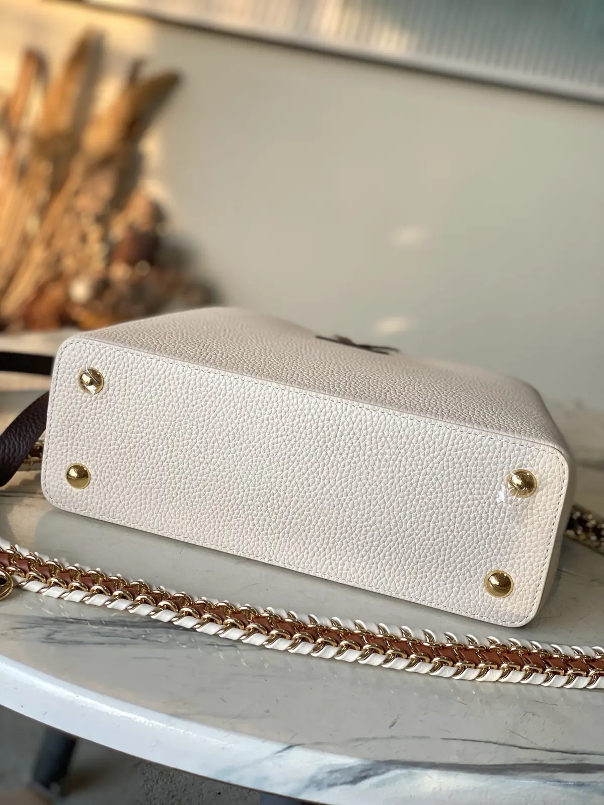 LV Style White Leather Top Handle Bag style reference detail image 4 from source 787660