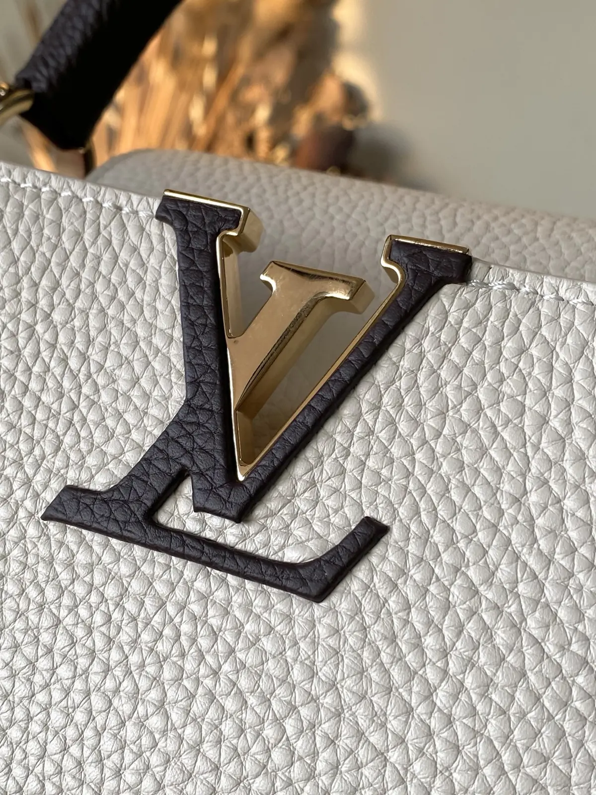 LV Style White Leather Top Handle Bag style reference detail image 5 from source 787660