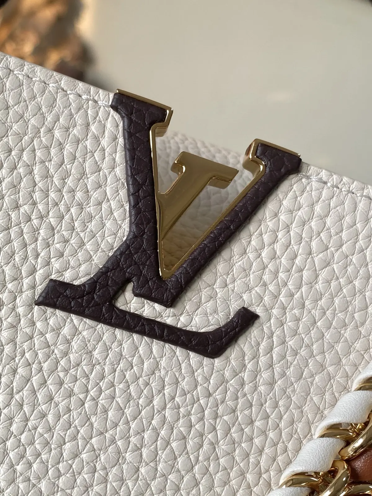 LV Style White Leather Top Handle Bag style reference detail image 5 from source 787661