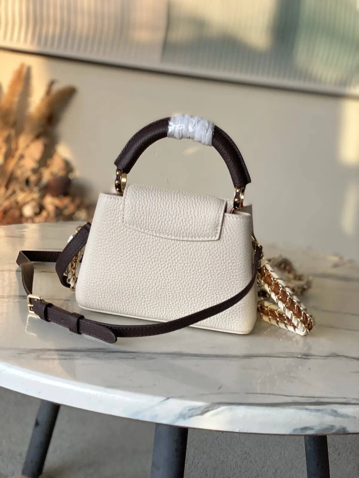 LV Style White Leather Top Handle Bag style reference detail image 3 from source 787662