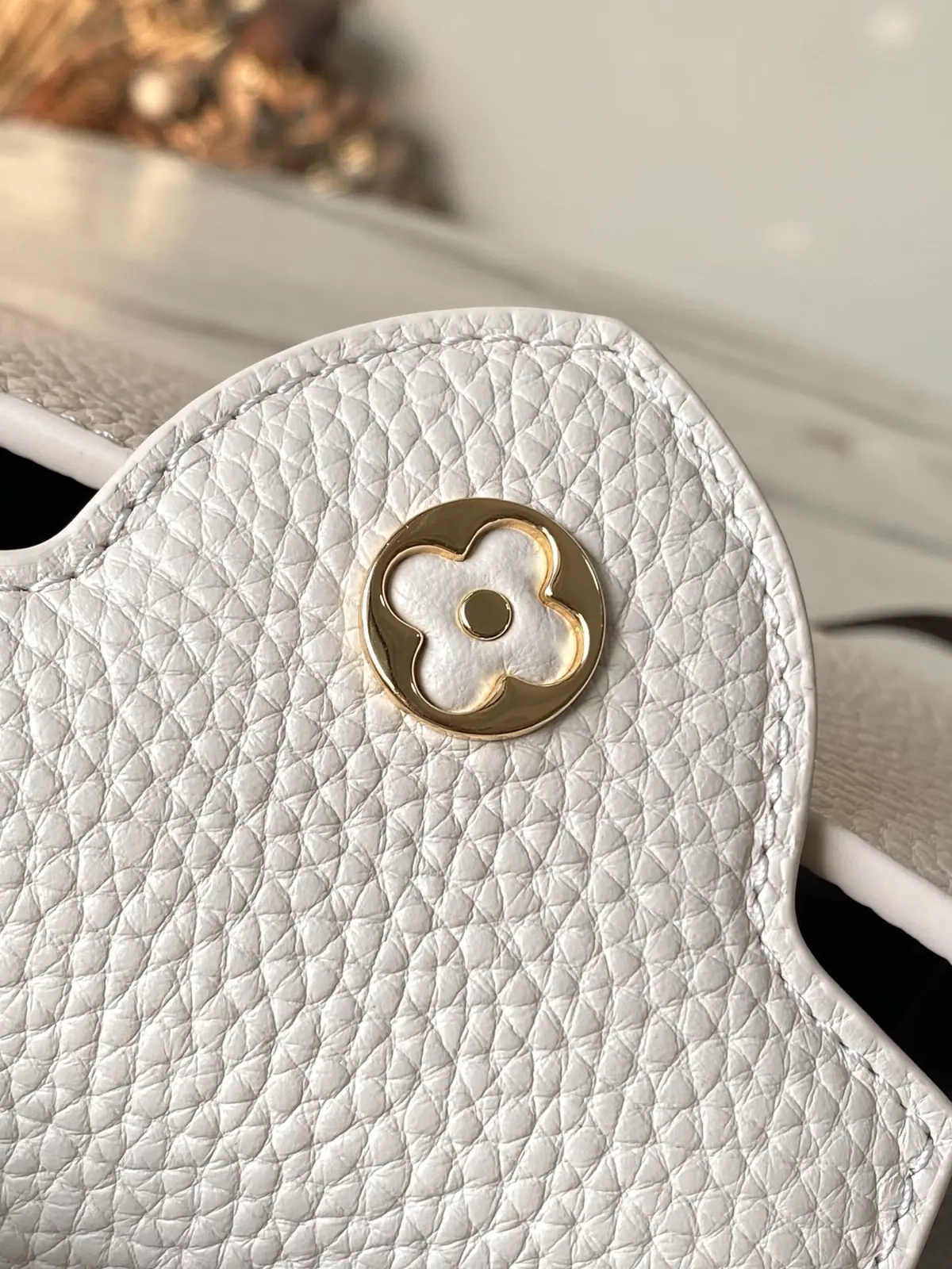LV Style White Leather Top Handle Bag style reference detail image 7 from source 787662