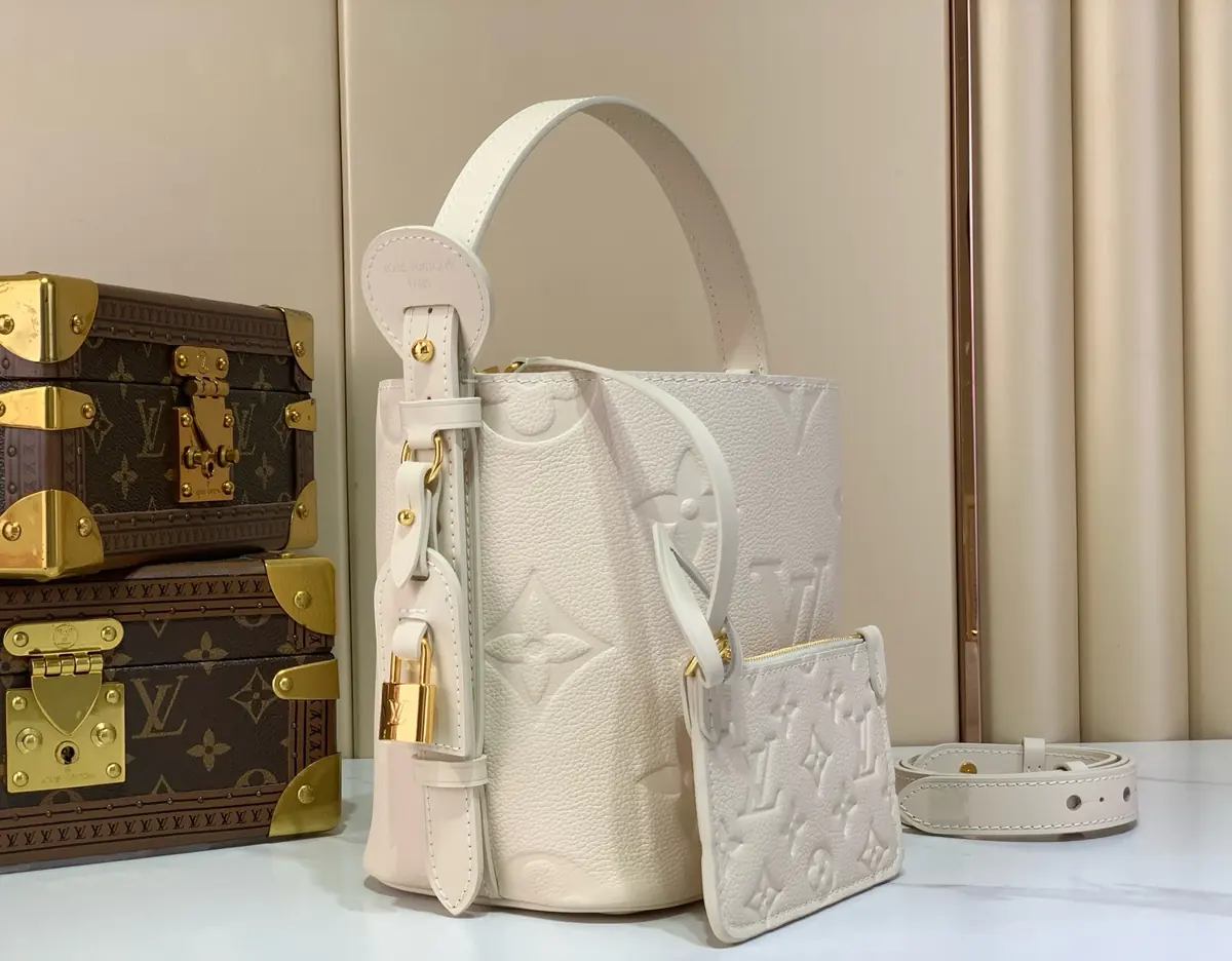 LV Style White Leather Top Handle Bag style reference detail image 2 from source 787680