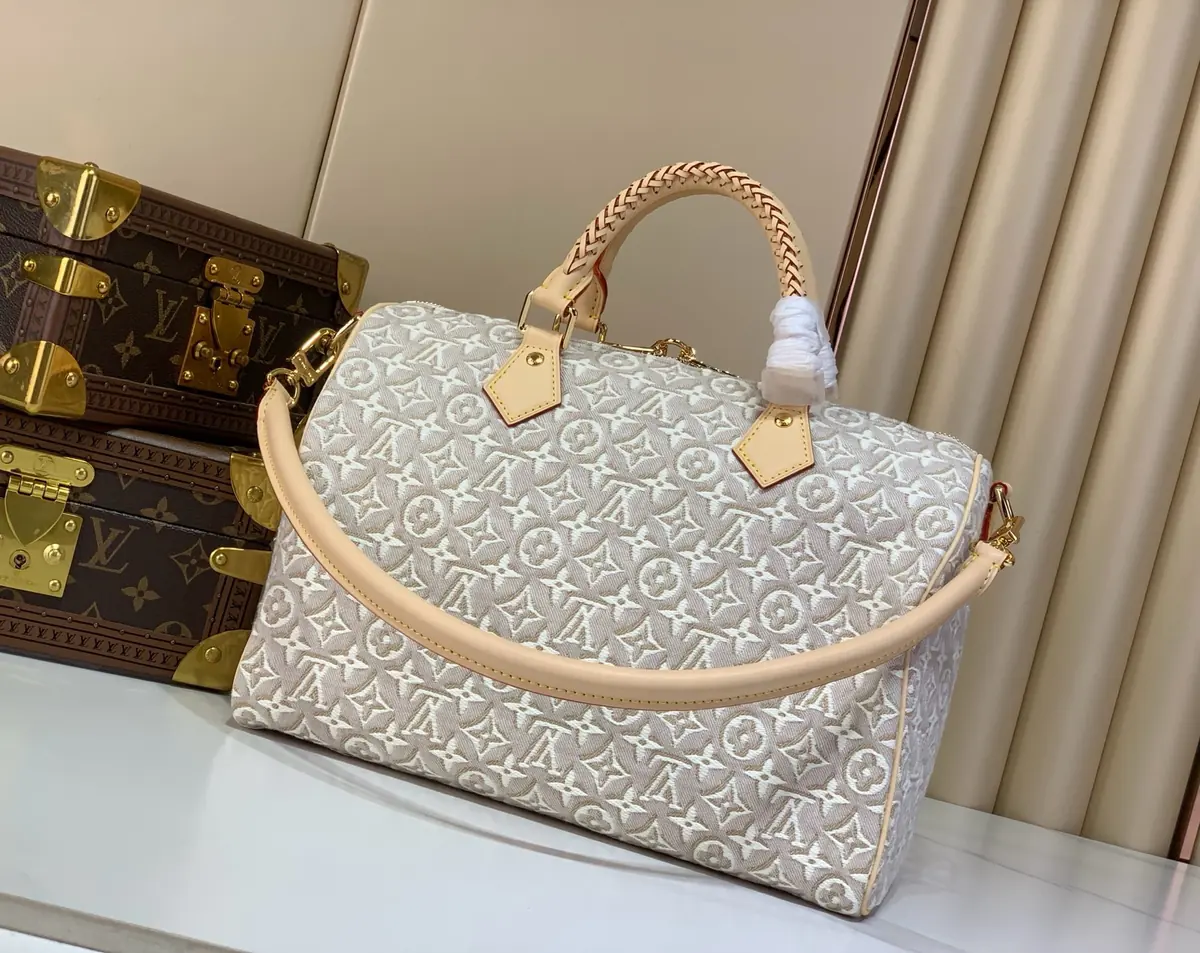 LV Style White Leather Top Handle Bag style reference detail image 3 from source 787715