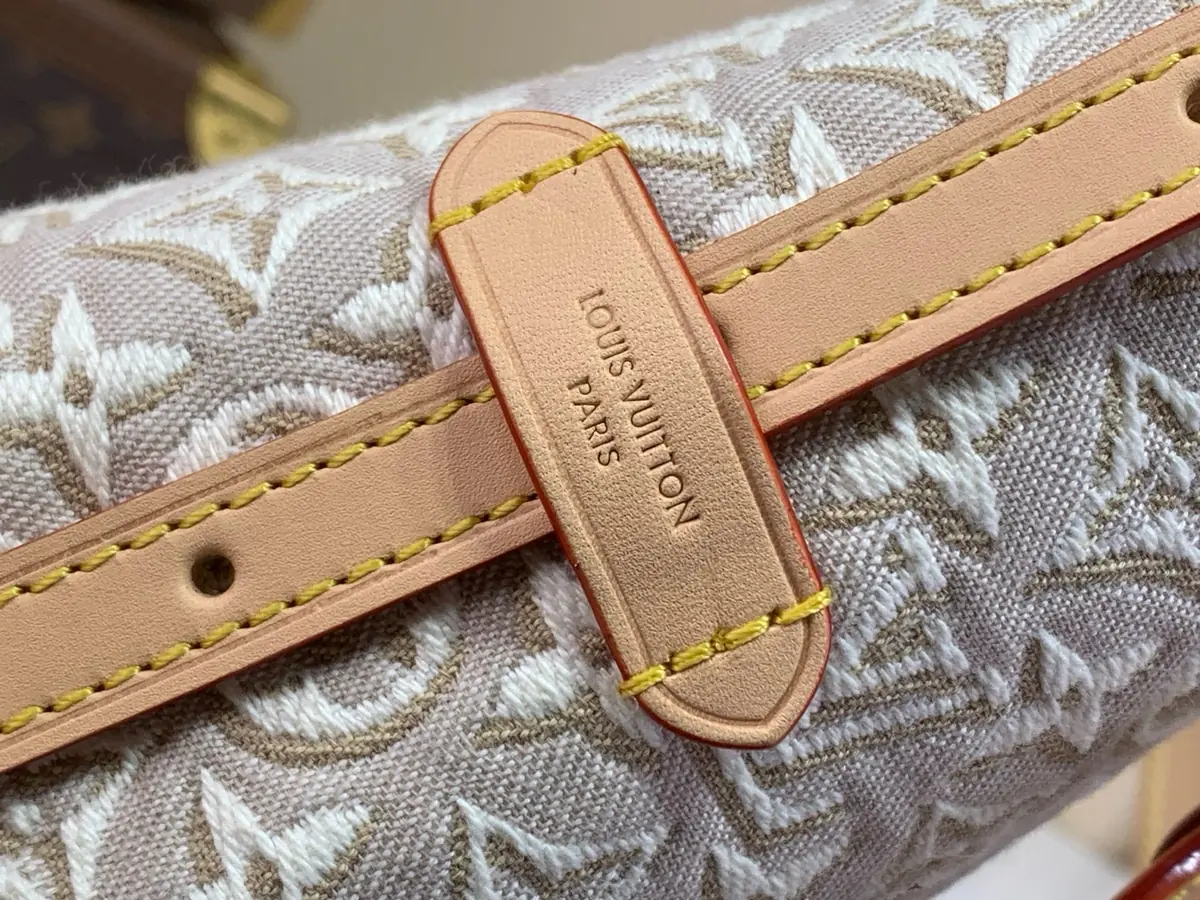 LV Style White Leather Top Handle Bag style reference detail image 7 from source 787716