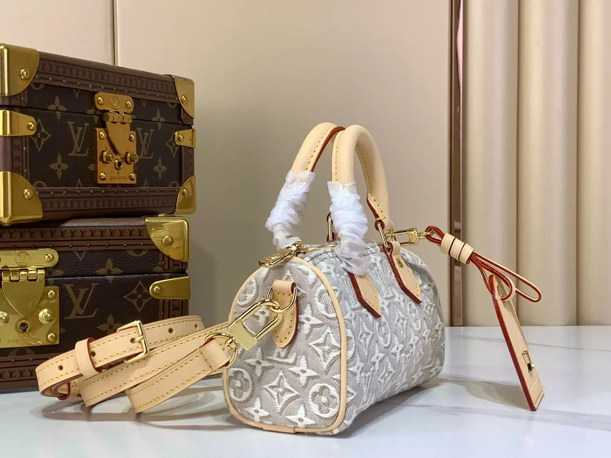 LV Style White Leather Top Handle Bag style reference detail image 2 from source 787717