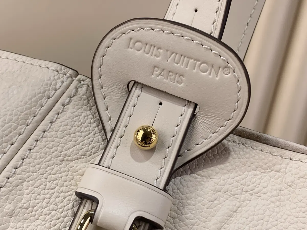 LV Style White Leather Tote Bag Lookbook Reference image 5