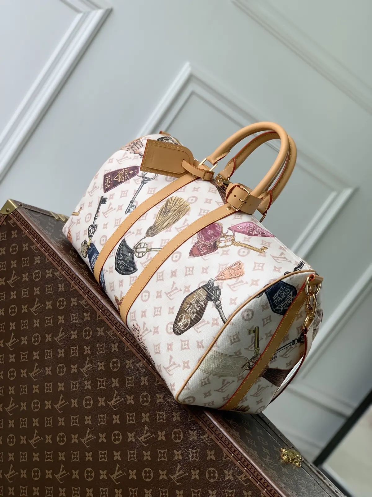 LV Style White Leather Travel Bag Lookbook Reference image 2