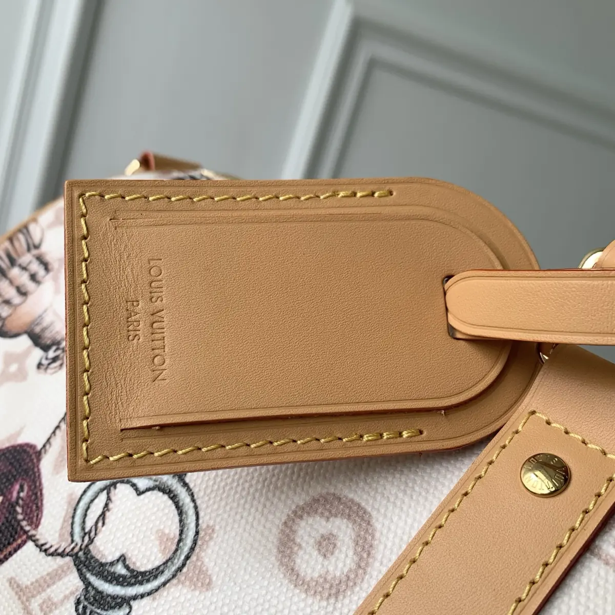 LV Style White Leather Travel Bag Lookbook Reference image 5