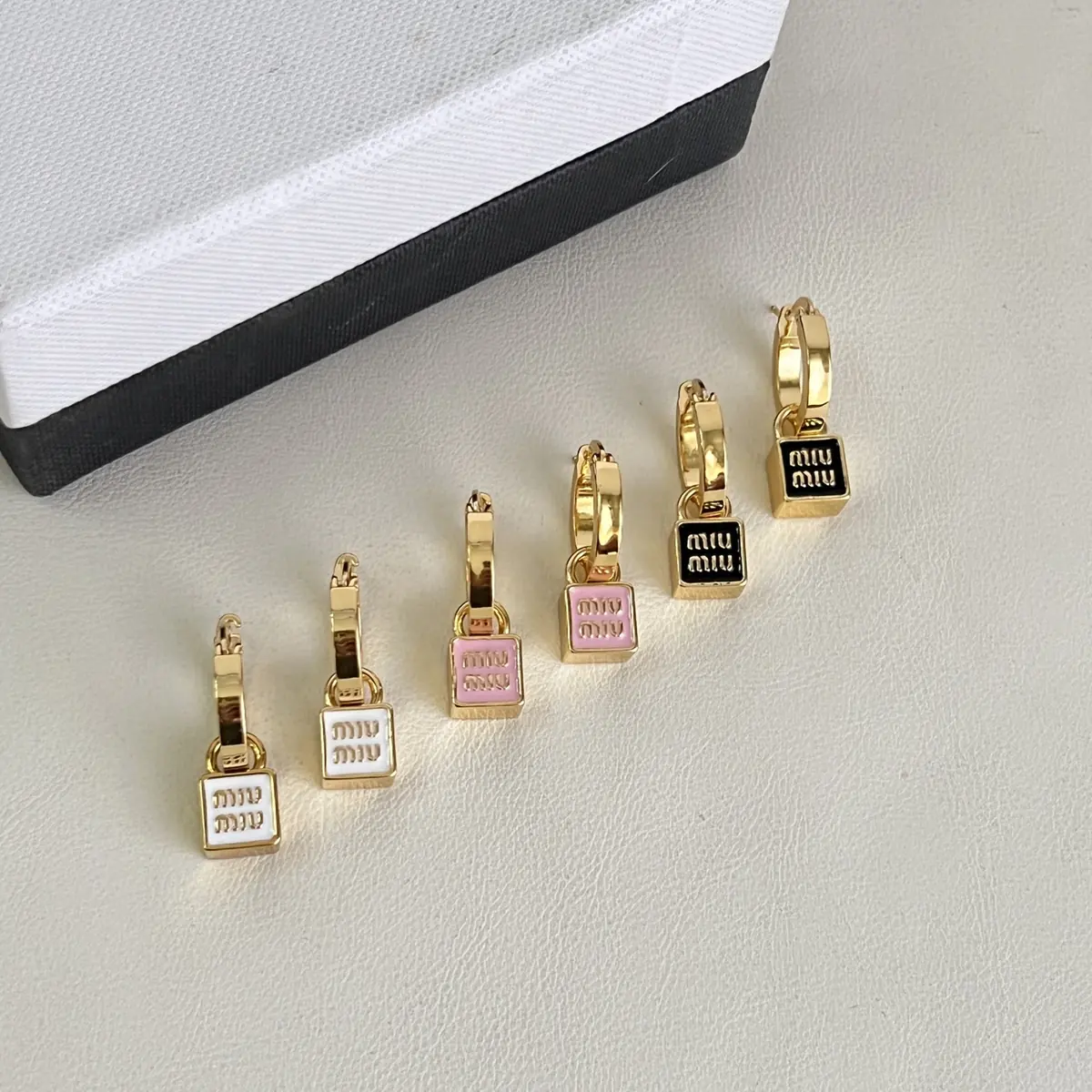 Miu Miu Style Accessories Lookbook Reference image 2